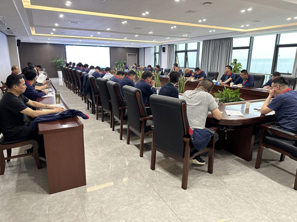 公司召開(kāi)安全、環(huán)保、職業(yè)衛(wèi)生工作會(huì)議