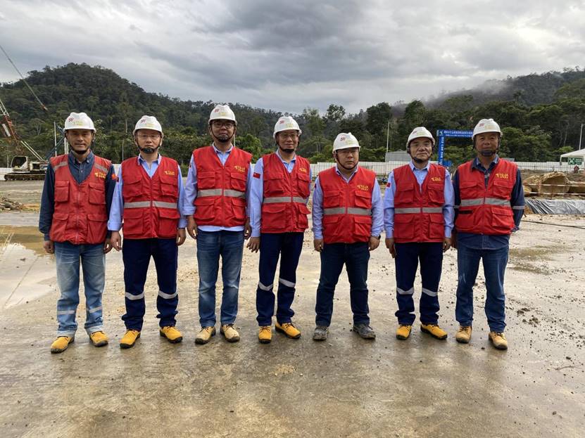 公司總經(jīng)理到厄瓜多爾分公司調(diào)研指導工作 公司總經(jīng)理到厄瓜多爾分公司調(diào)研指導工作